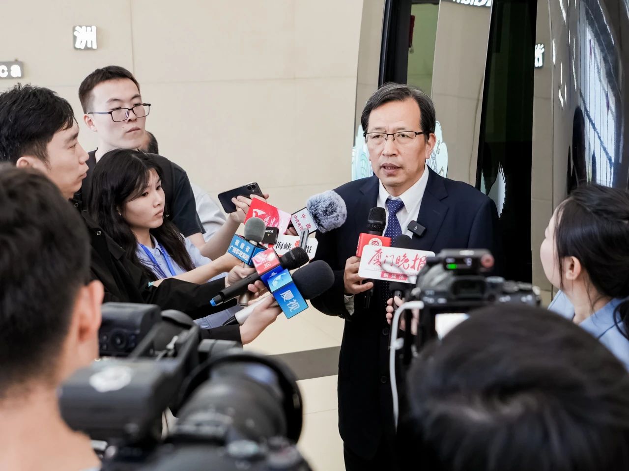 5d81e6f909507ad0e7aaba55ae74fed8